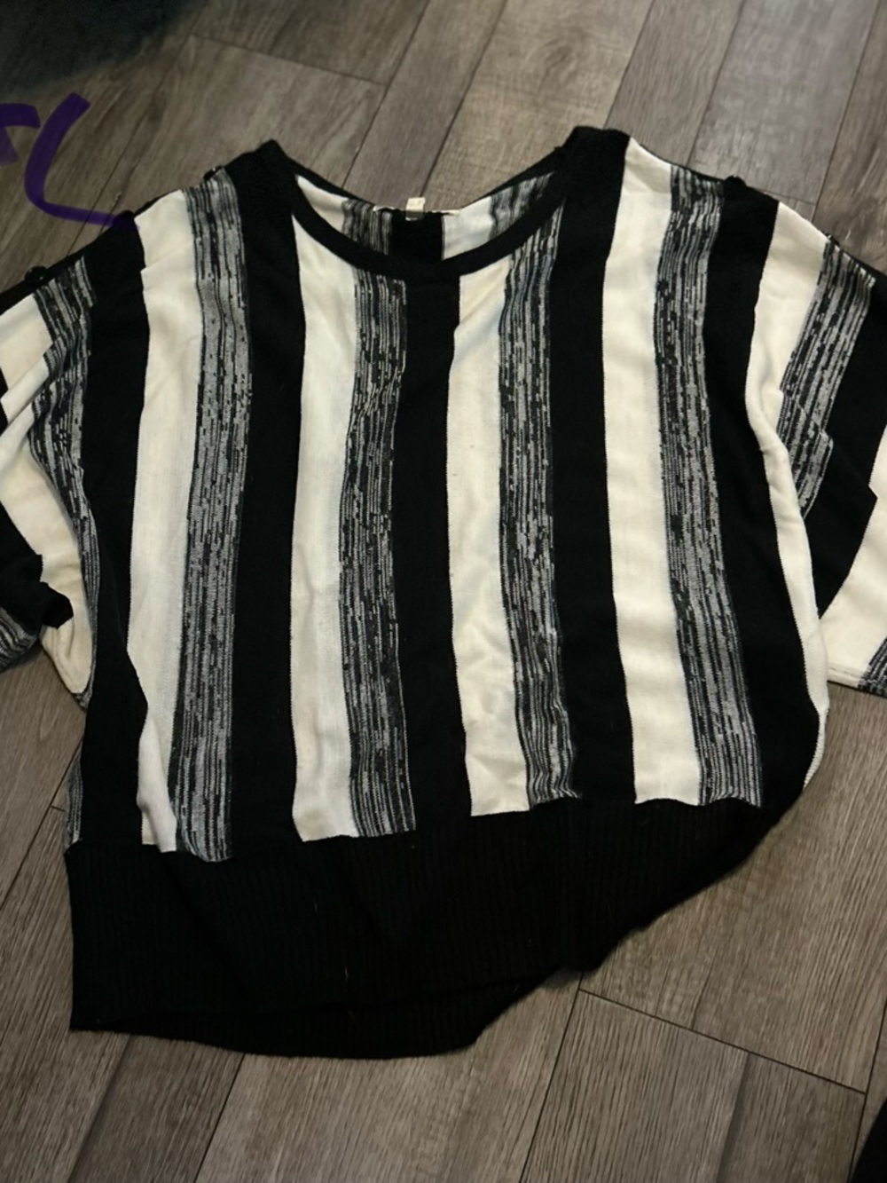 Black & White Striped Short Sleeve Knit Top